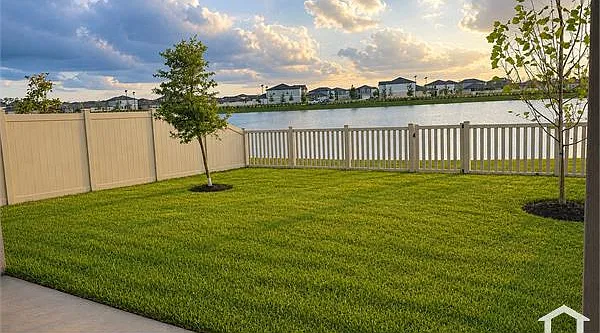 13213 Sunset Sapphire Ct — Photo 19