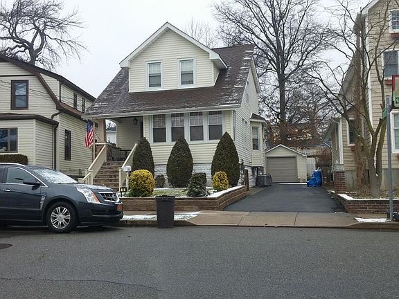 2nd image of 13 Aspinwall St