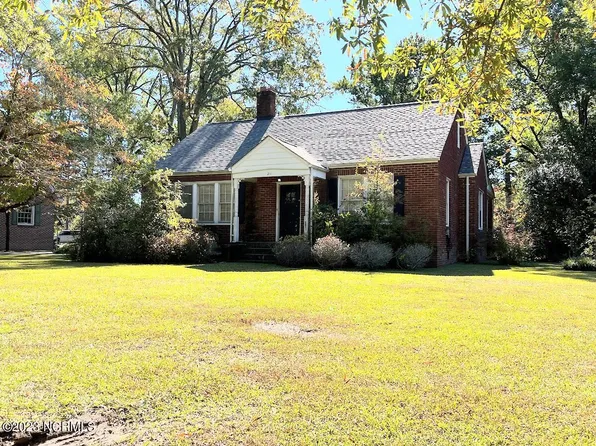 211 West Boulevard, Laurinburg, NC 28352