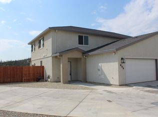 899 Congaree Ln, Redding, CA 96001