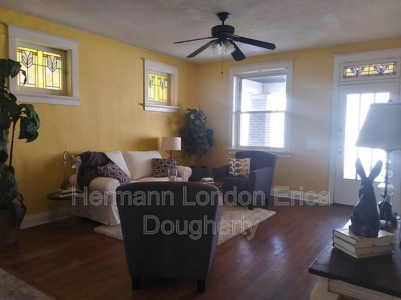 2nd image of 2303 Marconi Ave