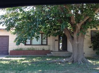 910 NE 2nd St, Andrews, TX 79714