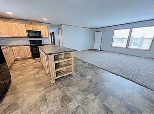 5207 Sheffield Dr, Holly, MI 48442