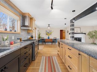 70 Lindley Ave, North Kingstown, RI 02852