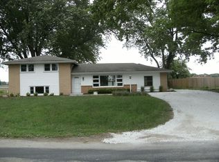 10153 E River North Rd, Momence, IL 60954
