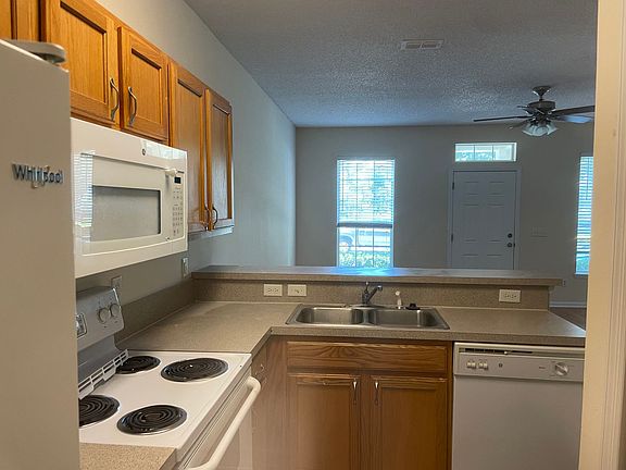 4th image of 466 Sherwood Oaks Dr