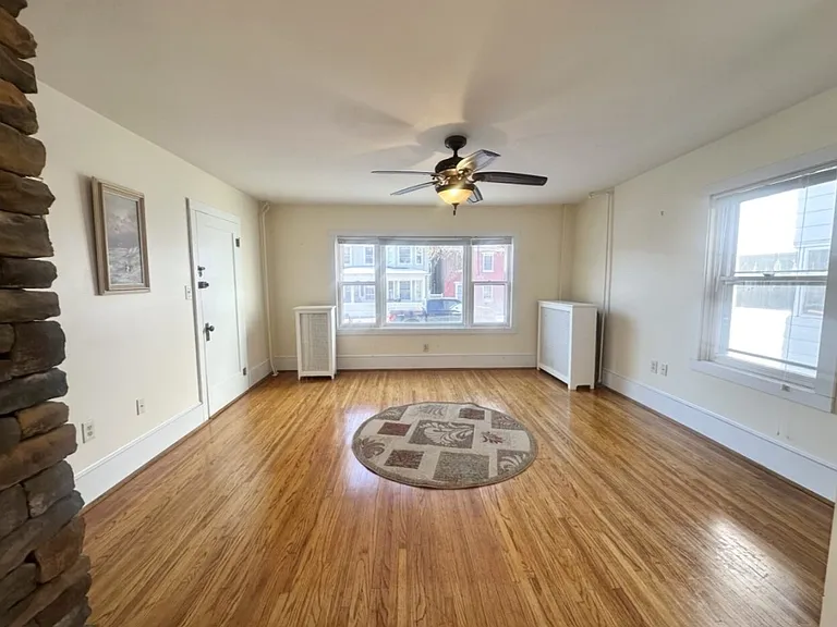 986 Ash St #101 — Photo 22
