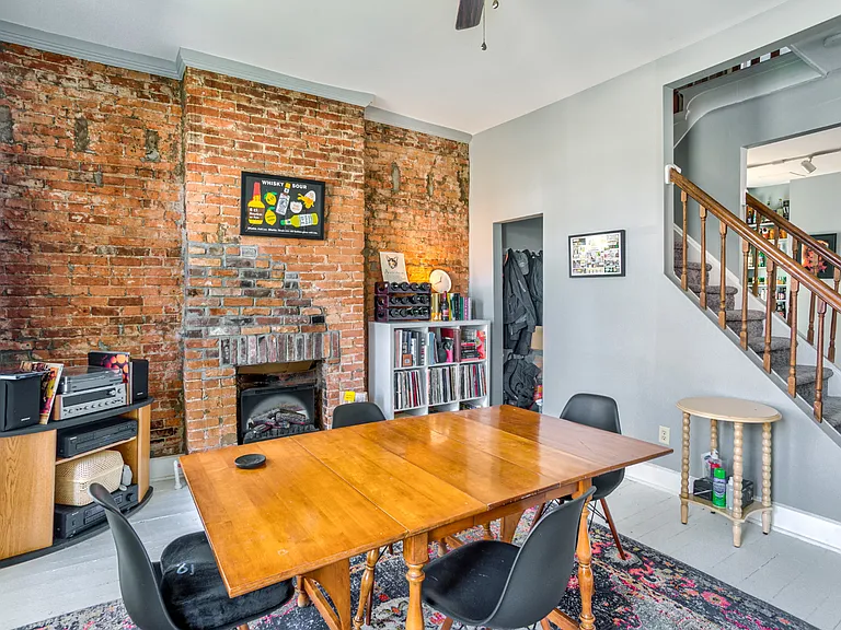 933 English Ave — Photo 10