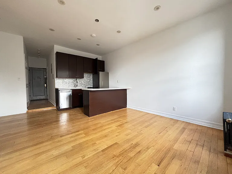 159 Eastern Pkwy #6D — Photo 1