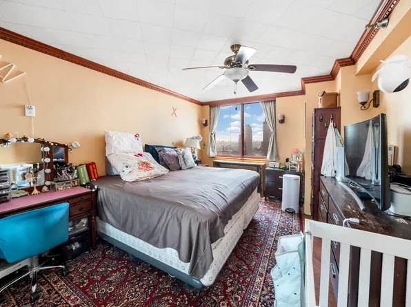 4-74 48th Avenue image 12 of 16