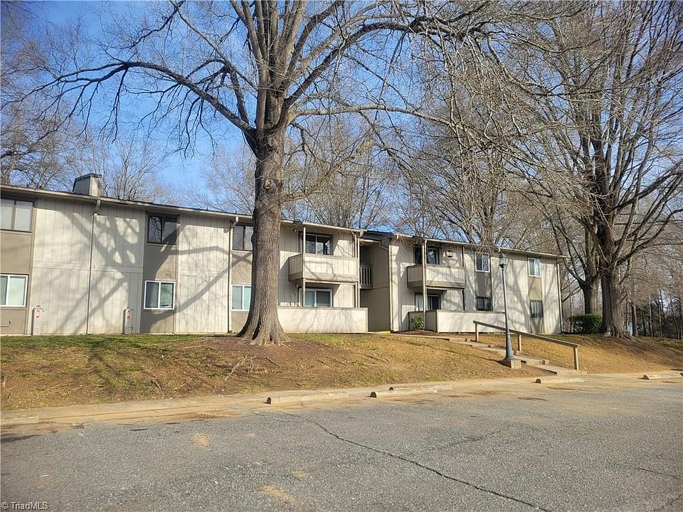 1st image of 2200 Sunderland Rd APT 140K