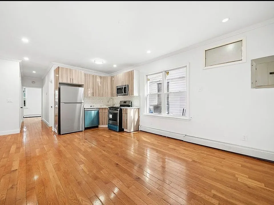 461 Milford St #1