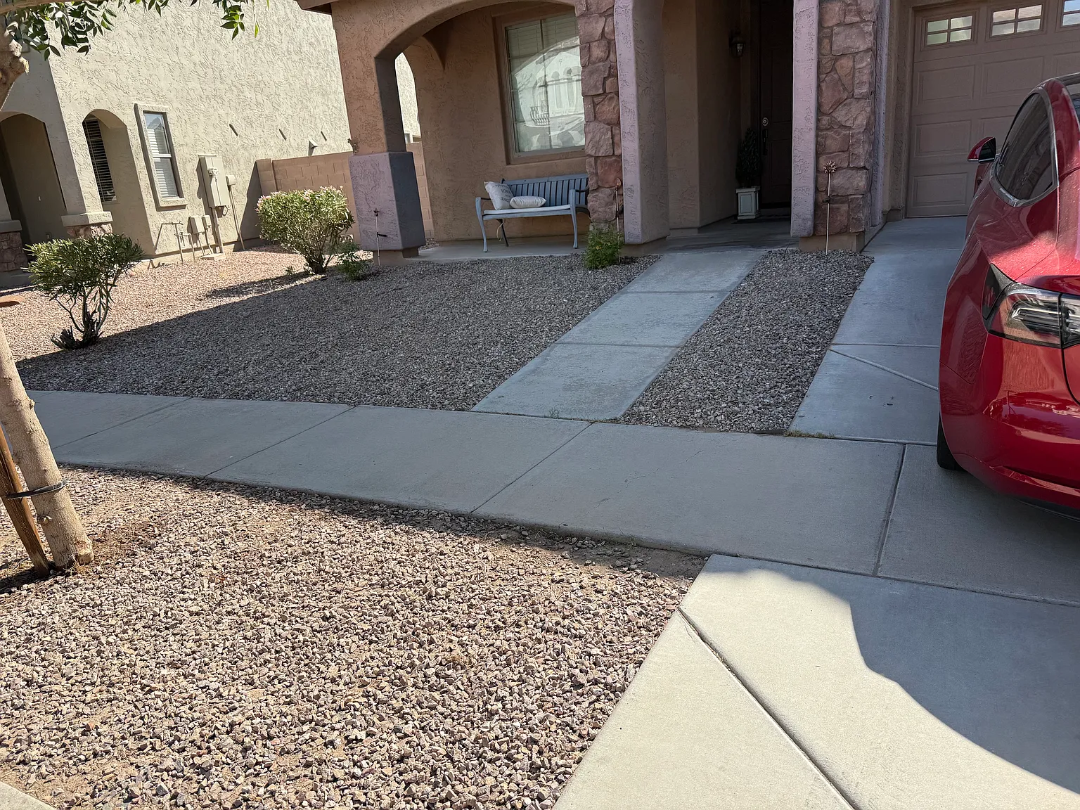 4 bed, 1828 sqft, $2,399 — Photo 2