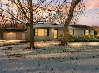 1458 Winaki Trl, Algonquin, IL 60102