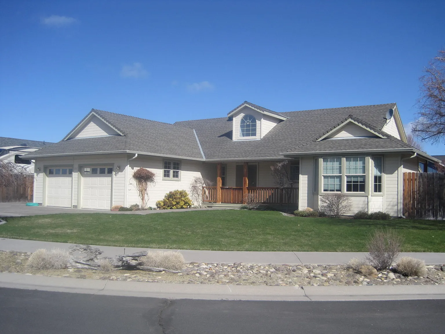 5151 Cambridge Ct photo 1
