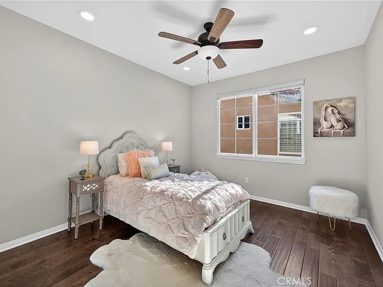 20800 Campania Ln — Photo 55