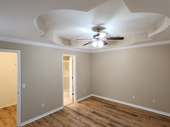 5th image of 255 NW Biltmore St
