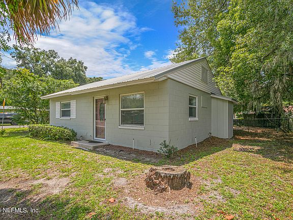 5th image of 102 LITTLE ACRES Drive