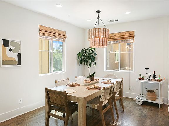 4th image of 793 Banyan Way