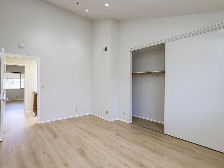 223 Bonita Ln — Photo 25