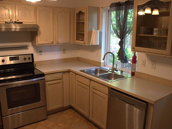 5th image of 5613 57th Ave SE