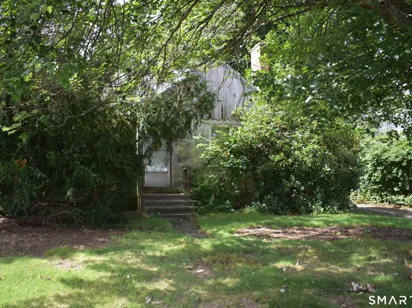 95 Raymond Street, Stratford, CT 06614