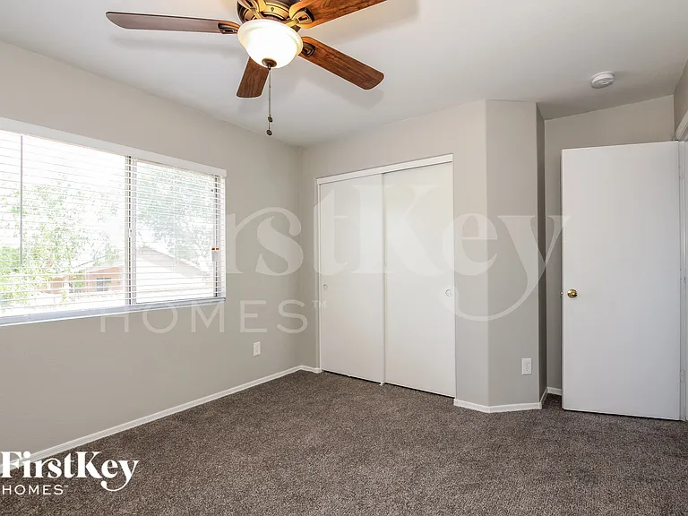 9156 W Quail Ave — Photo 13