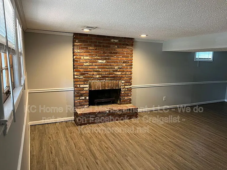 6708 W 71st Ter — Photo 21