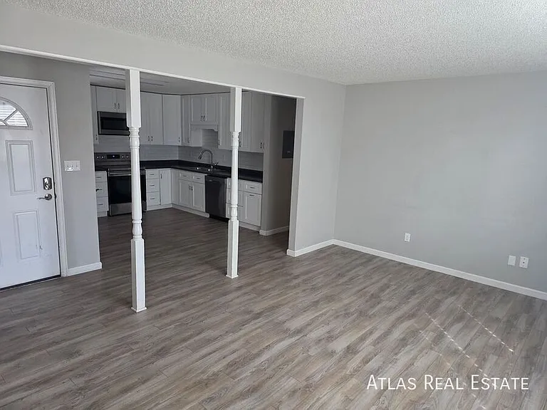 3043 17th Ave #102 — Photo 9