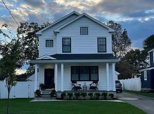 386 Prospect Ave, Little Silver, NJ 07739