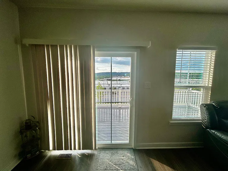 210 Chase Dr — Photo 12