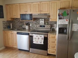 498 Naugatuck Ave APT B, Milford, CT 06460