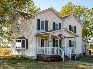 9111 Forney Rd, New Lebanon, OH 45345