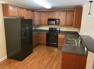 4781 Tatton Park Cir APT 2D, Winston Salem, NC 27103
