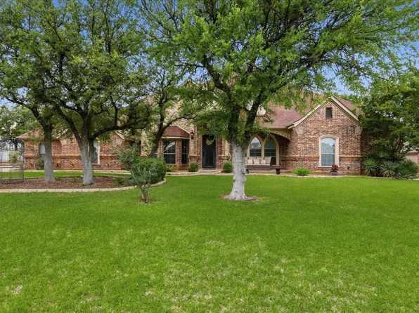 150 Blacktail Ln, Azle, TX 76020