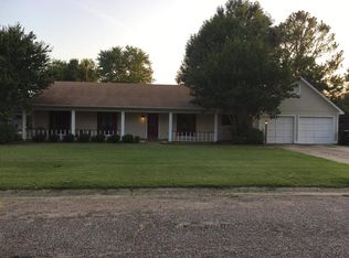 2763 Ascot Pl, Greenville, MS 38701