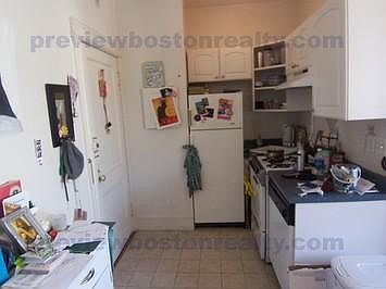 2nd image of 1633 Commonwealth Ave #180