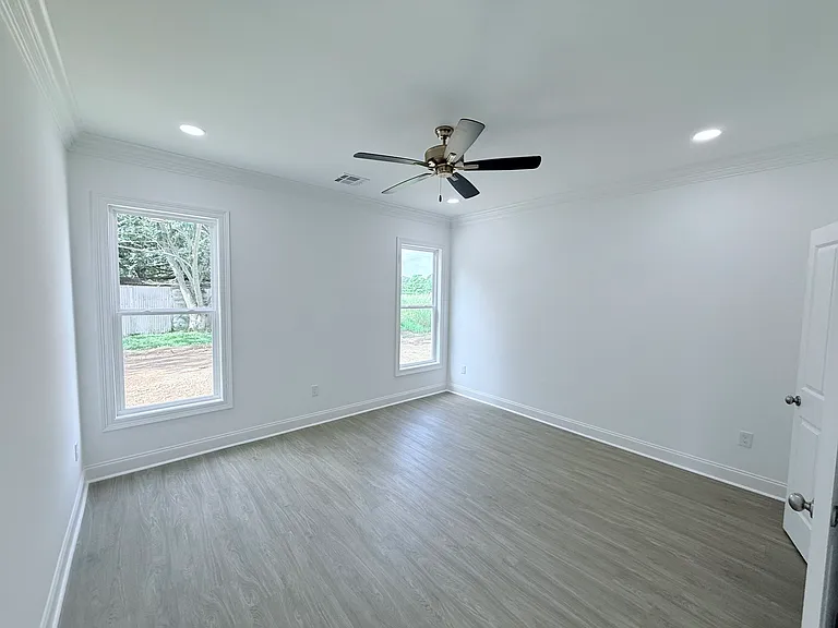 3826 Verot School Rd — Photo 8