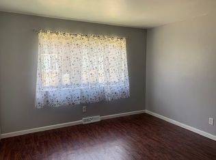 436 Chambers Rd APT A, Saint Louis, MO 63137