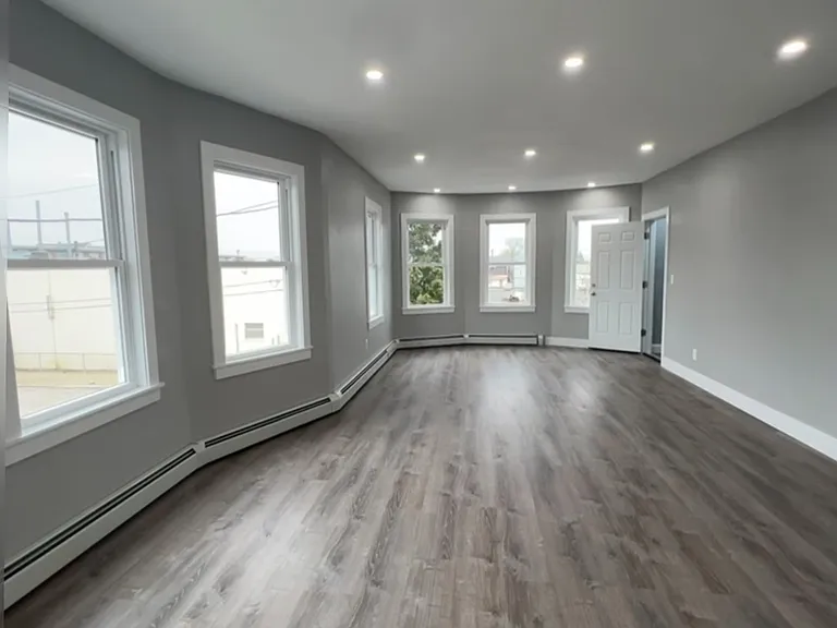 25 Temple St #3 — Photo 2