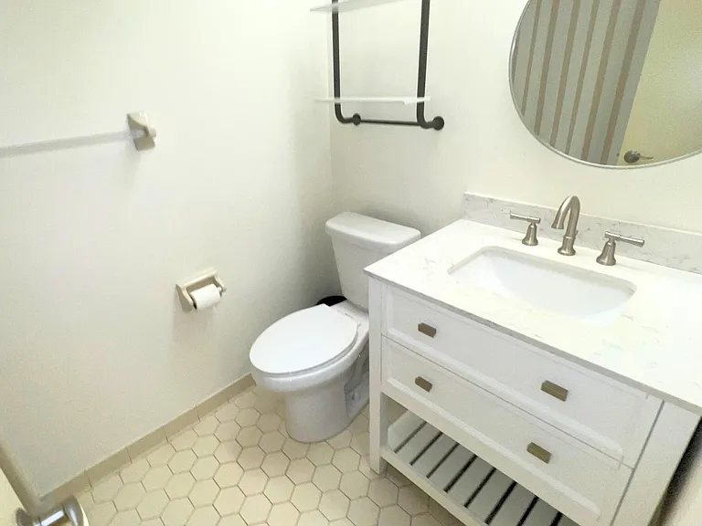 7382 SE Jamestown Ter — Photo 32