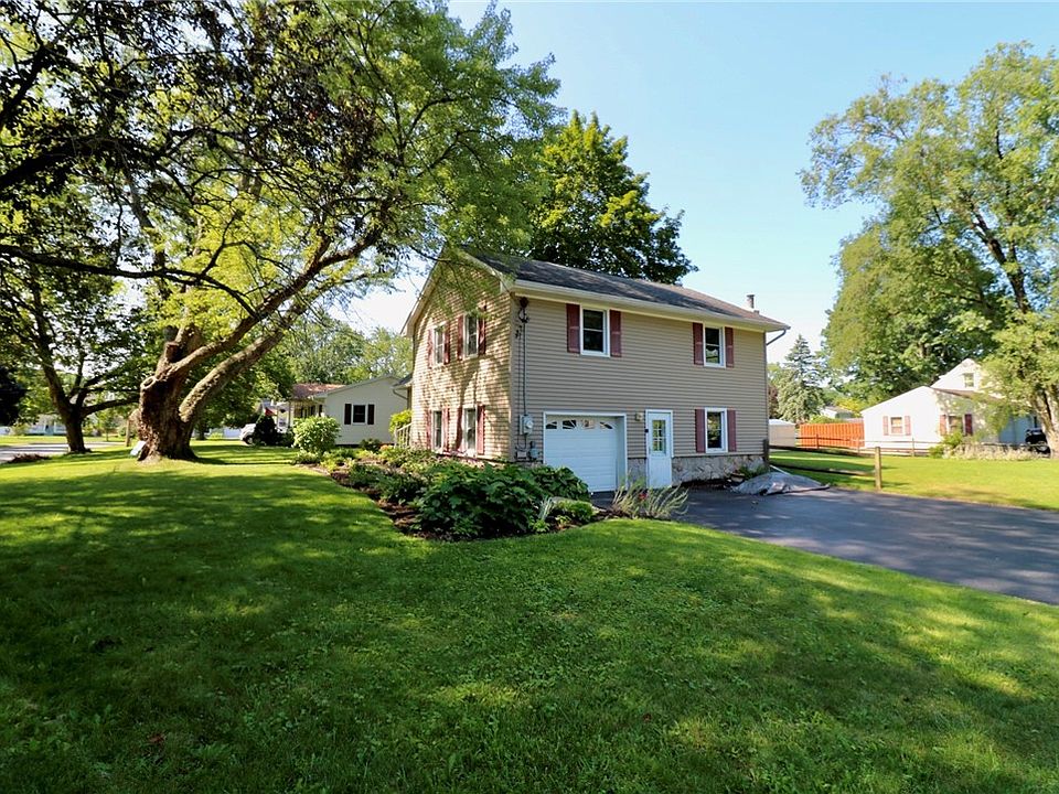 1st image of 31 Idlewood Dr