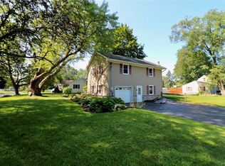 31 Idlewood Dr, Brockport, NY 14420