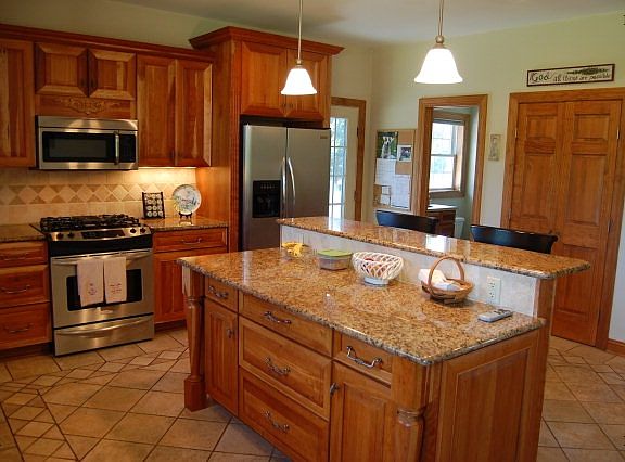 5th image of 41 Hickory Ln