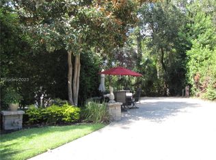 133 Arrow Rd #102, Hilton Head Island, SC 29928