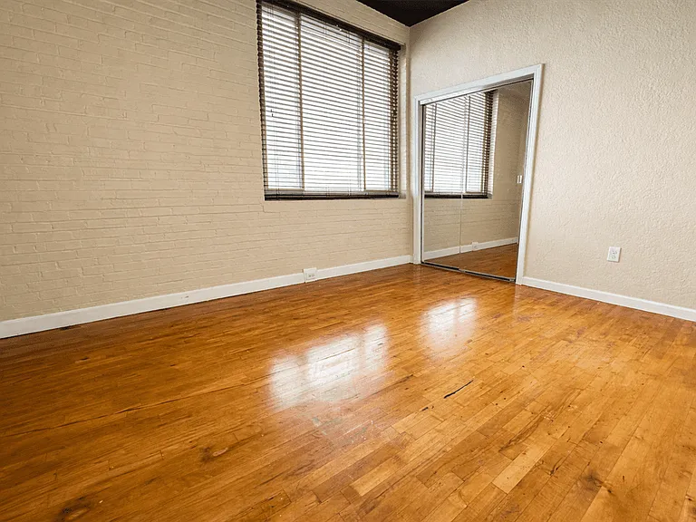 159 W Pearl St #402 — Photo 5
