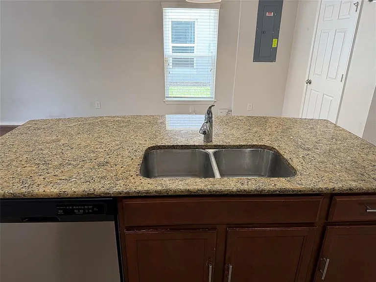 4723 Somerset Hill Ln — Photo 6