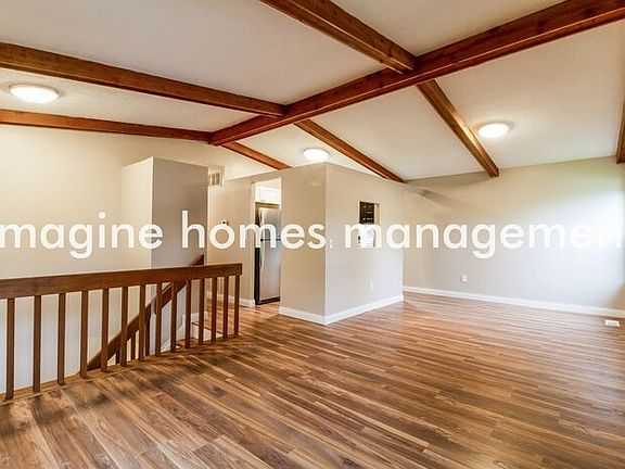 4th image of 7149 Woodridge Dr