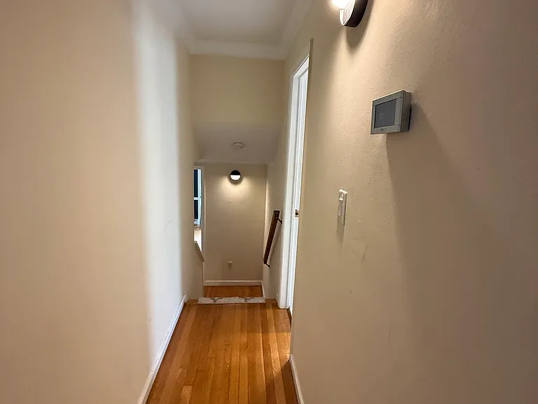 8909 Traditional Dr — Photo 35