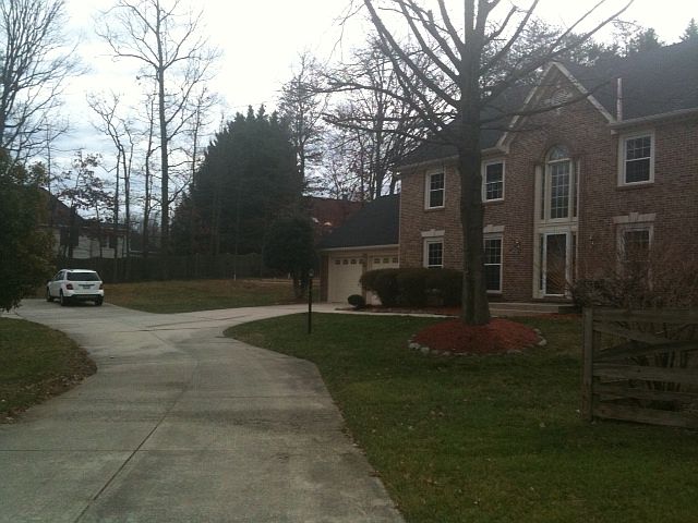 1st image of 8801 Southlea Ct